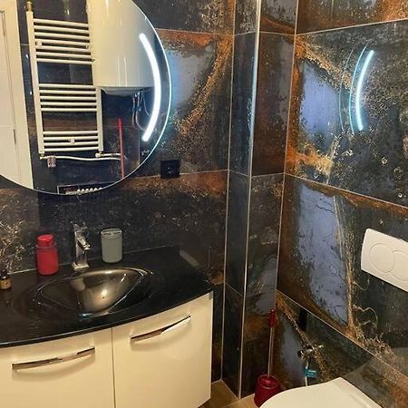 Penthouse With Castle View Apartment Призрен Екстериор снимка